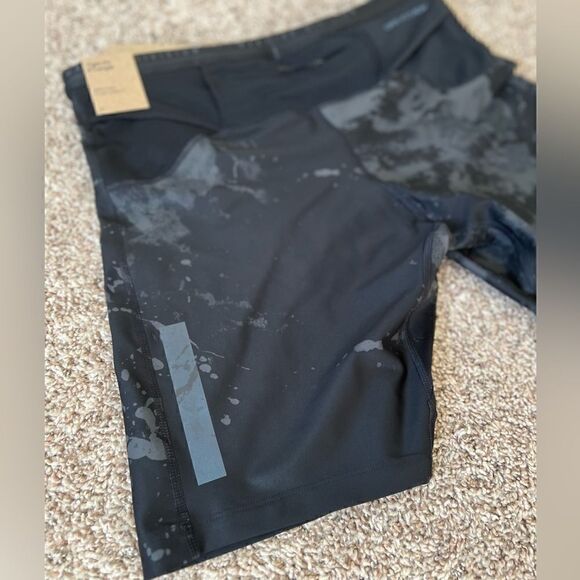 Nike Run Division 4" Dri-Fit ADV Running Black Shorts - Picture 10 of 13